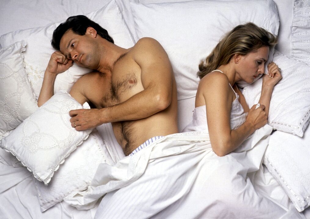 woman in bed with a man with poor power how to raise